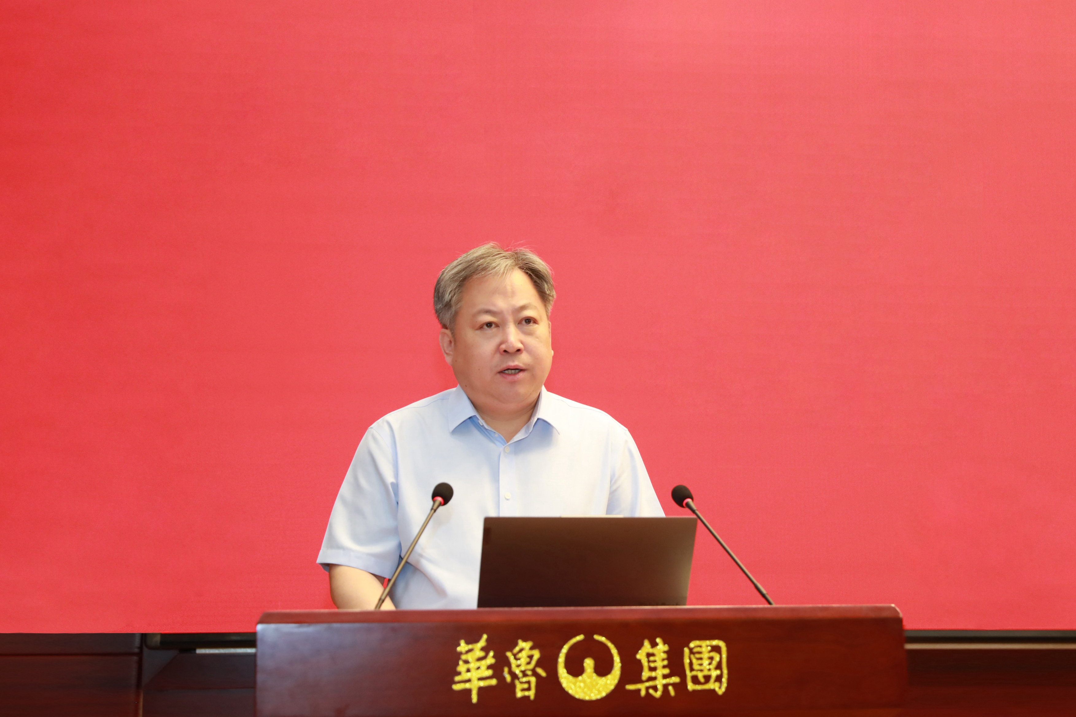集團黨委副書記.jpg