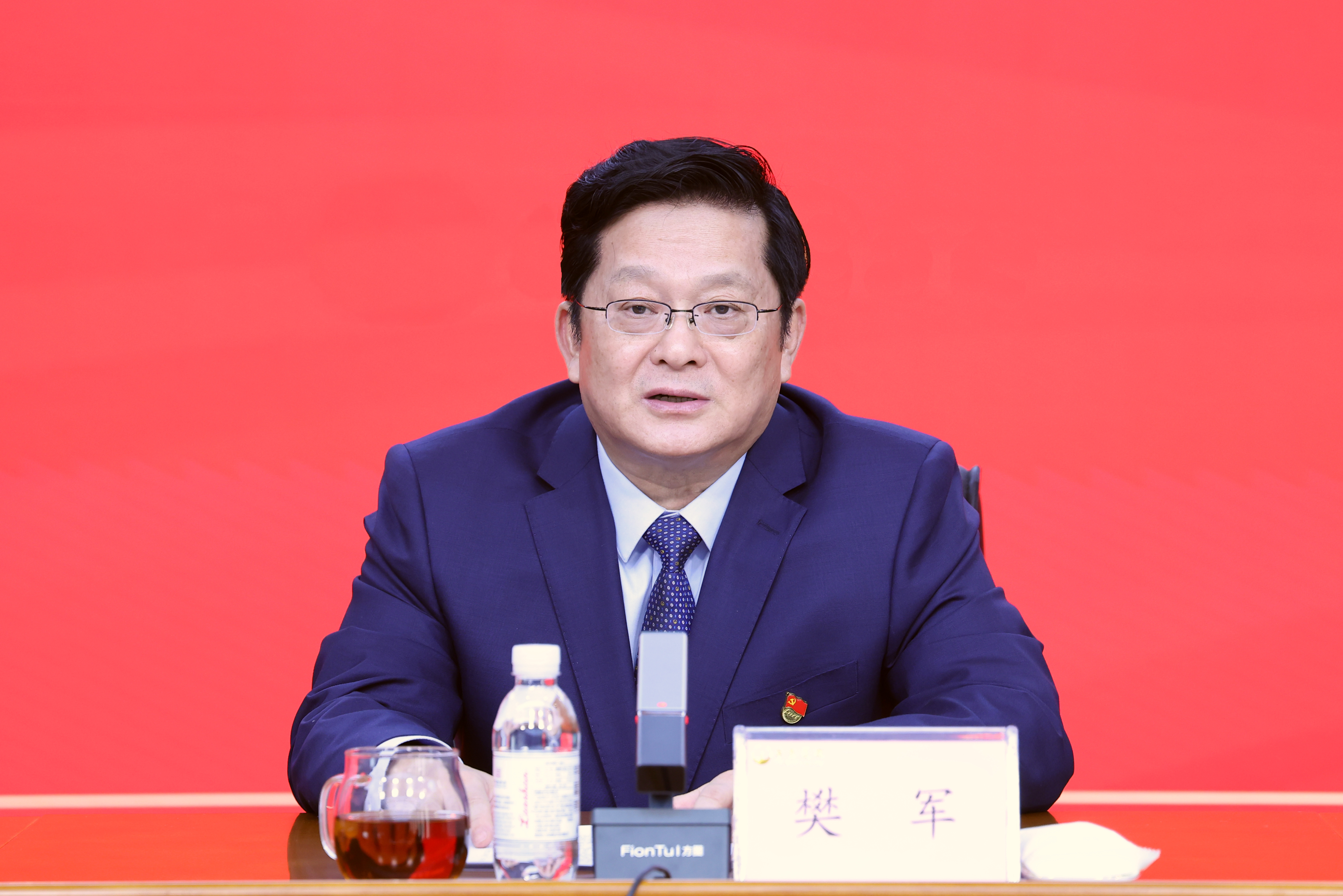 董事長定.jpg